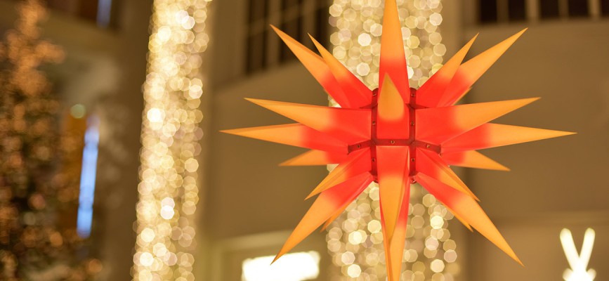 Klicken Sie um zu den Papiersternen zu gelangen